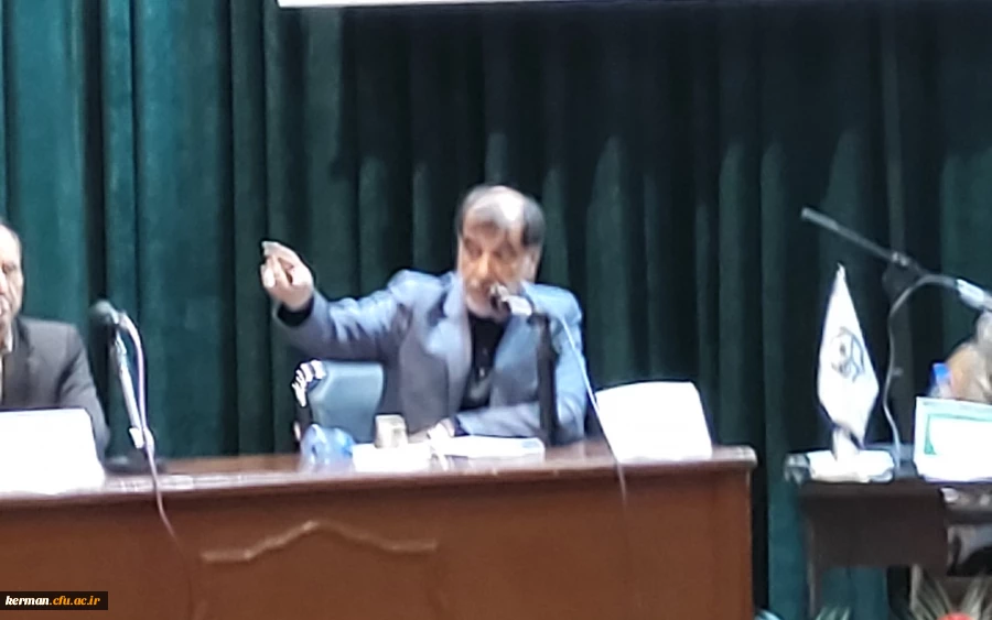  برگزاری نخستین مناظره با حضور کاندیداهای نمایندگی مجلس شورای اسلامی ۱۴۰۲ دردانشگاه فرهنگیان کرمان  6