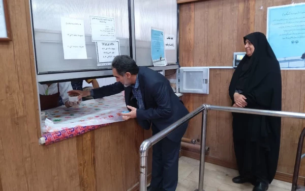 بازدید سرزده رئیس دانشگاه فرهنگیان استان ازسلف سرویس دانشجویی سایت علامه طباطبایی 4