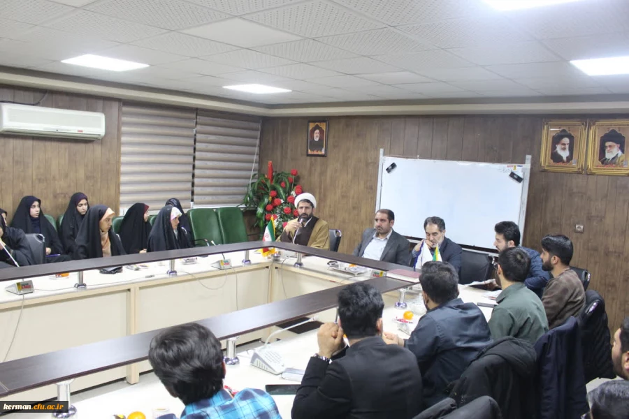  دانشگاه فرهنگیان علمدار جهاد تبیین در جهت مشارکت حداکثری در بین دانشگاه های کرمان بود 5