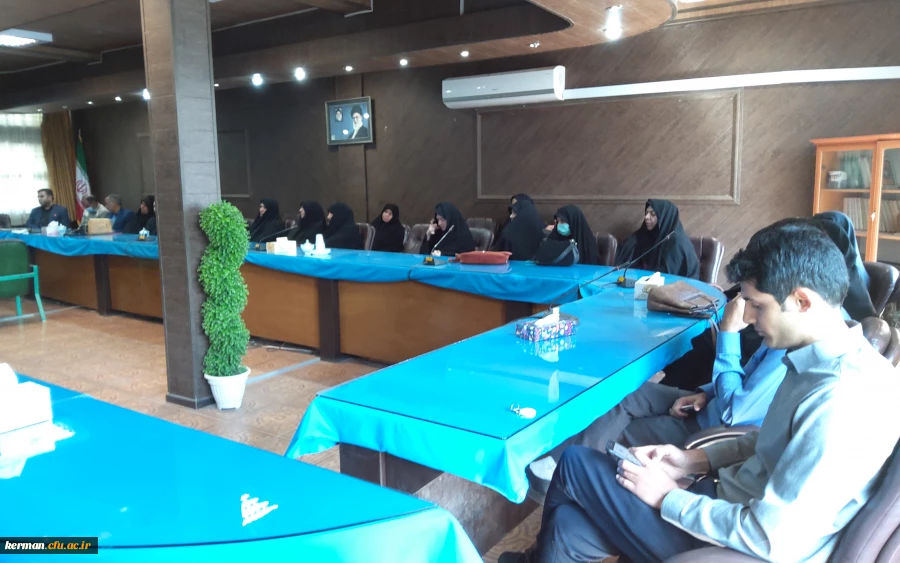 دیدار نوروزی رئیس دانشگاه فرهنگیان استان کرمان با مدیران و کارکنان دانشگاه  3