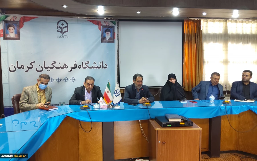 دیدار نوروزی رئیس دانشگاه فرهنگیان استان کرمان با مدیران و کارکنان دانشگاه  4