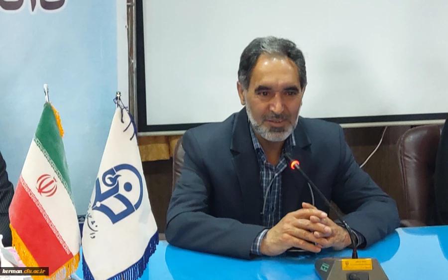 دیدار نوروزی رئیس دانشگاه فرهنگیان استان کرمان با مدیران و کارکنان دانشگاه  5