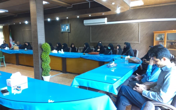 دیدار نوروزی رئیس دانشگاه فرهنگیان استان کرمان با مدیران و کارکنان دانشگاه  7