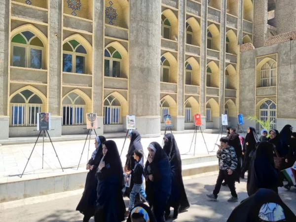 "نمایشگاه عکس زیتون سرخ"  2