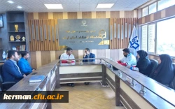 رئیس دانشگاه فرهنگیان استان با مدیر کل جمعیت هلال احمر استان دیدار وگفتگو کرد.  2