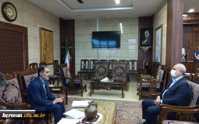 رئیس دانشگاه فرهنگیان استان با استاندار کرمان دیداروگفتگوکرد 