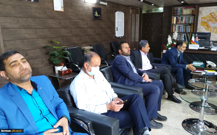 دیدار نوروزی رئیس دانشگاه فرهنگیان استان با مدیر کل آموزش وپرورش استان کرمان  4