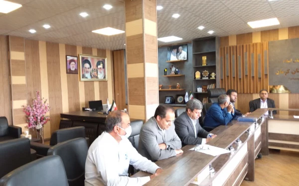 دکترتوان درجلسه شورای آموزشی دانشگاه فرهنگیان استان کرمان ازافزایش صد درصدی پذیرش دانشجو در پردیس خواهران خبرداد. 4