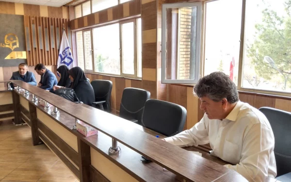 کمیته تعمیر وتجهیز دانشگاه فرهنگیان استان کرمان تشکیل جلسه داد. 5