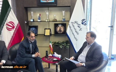 دیدار نوروزی رئیس دانشگاه فرهنگیان استان با مدیر کل سازمان مدیریت وبرنامه ریزی استان کرمان 