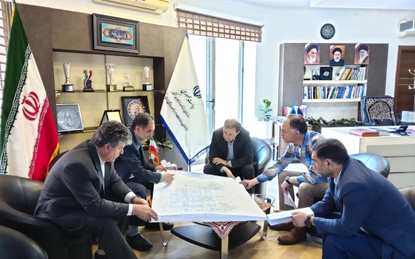 دیدار نوروزی رئیس دانشگاه فرهنگیان استان با مدیر کل سازمان مدیریت وبرنامه ریزی استان کرمان  6