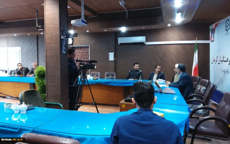 دکتر توان 
جشنواره تدریس برتر یکی از کارآمدترین فعالیت های دانشگاه در جهت نوآوری، خلاقیت و کیفیت بخشی در تدریس دانشجو معلمان است 2