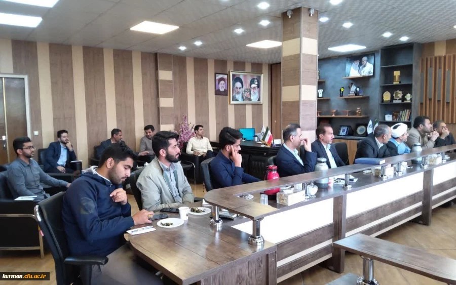  حضوردرمیدان وکارجهادی ،کلیدانجام کارهای موفق  فرهنگی وتربیتی میباشد 4