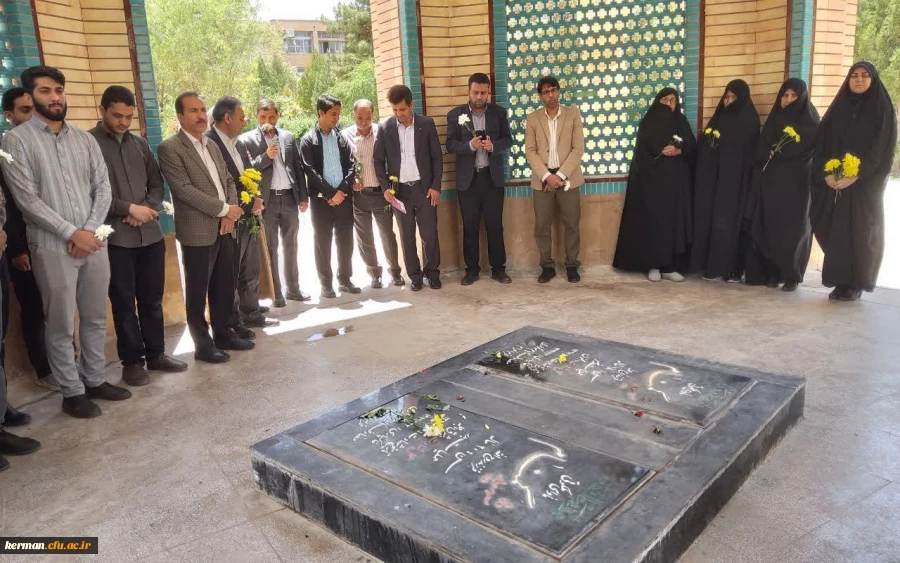 تجدید میثاق دانشگاهیان دانشگاه فرهنگیان استان کرمان با آرمان های امام راحل وشهدا  5