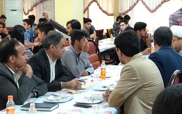 بازدید رئیس دانشگاه فرهنگیان استان کرمان از سلف سرویس پردیس خواجه نصیرالدین طوسی 3