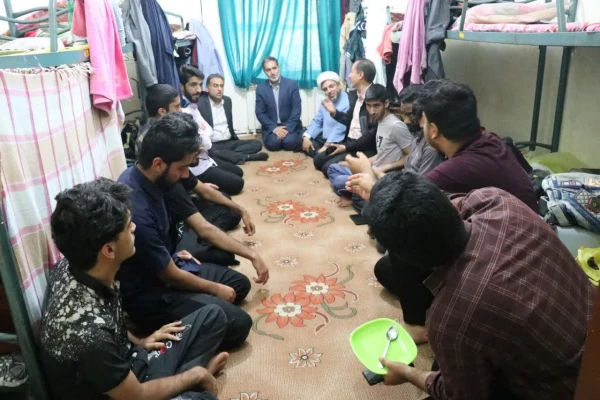 درآستانه فرارسیدن روزمعلم؛رئیس دانشگاه فرهنگیان استان کرمان از سراهای دانشجویی پردیس خواجه نصیرالدین طوسی بازدید کردند. 3