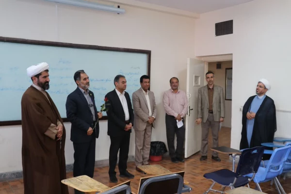 آیین تجلیل و تکریم از مقام معلم واستاد در پردیس  خواجه نصیرالدین طوسی (برادران)  2