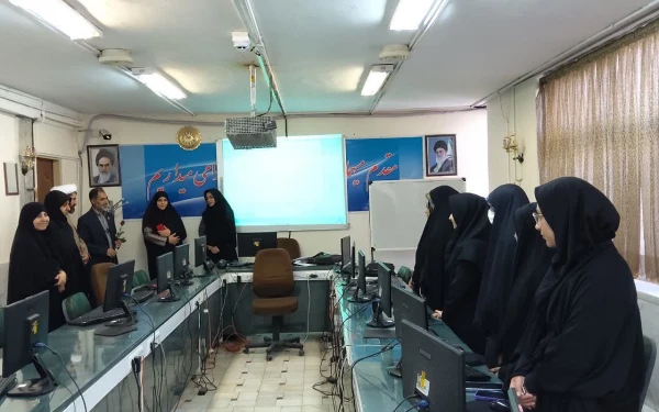 آیین تجلیل و تکریم از مقام معلم واستاد در پردیس  شهید باهنر(خواهران) 2