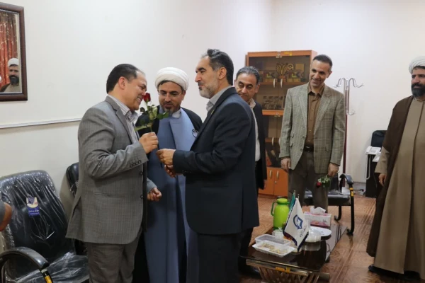 تجلیل از همکاران حوزه آموزش پردیسهای دانشگاه فرهنگیان استان کرمان  2