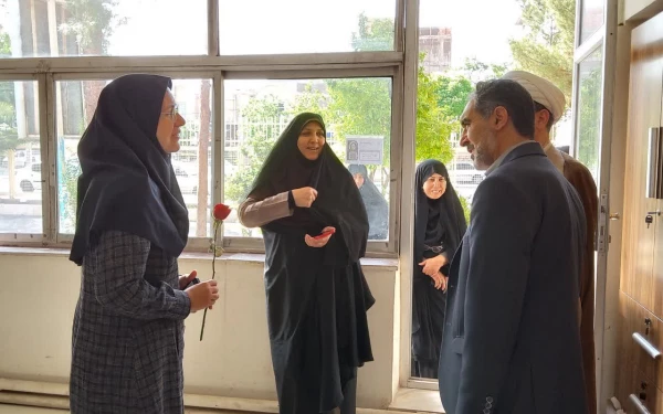 تجلیل از همکاران حوزه آموزش پردیسهای دانشگاه فرهنگیان استان کرمان  6