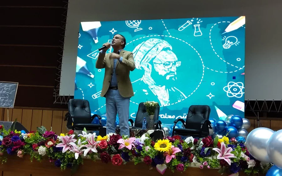 دکتر توان 
افتخار می کنم خادم دانشجو معلمان استان هستم  3