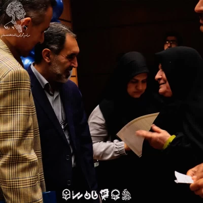 دکتر توان 
افتخار می کنم خادم دانشجو معلمان استان هستم  3