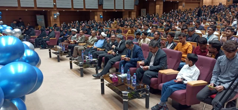 دکتر توان 
افتخار می کنم خادم دانشجو معلمان استان هستم  3