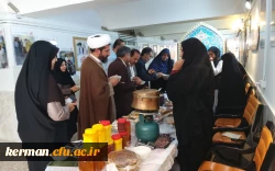افتتاح جشنواره غذا همراه با برپایی نمایشگاه صنایع دستی ولباس اقوام در پردیس شهید باهنر (خواهران)دانشگاه فرهنگیان کرمان 2