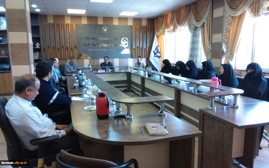 دکتر توان: 
بسیج فهم درست از اخلاص،فداکاری،ایثار وگذشت است 2