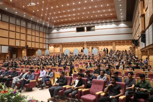 دکتر توان:
 شهید آیت الله رئیسی روحیه خدمتگزاری بدون منت به مردم را نهادینه کرد  3