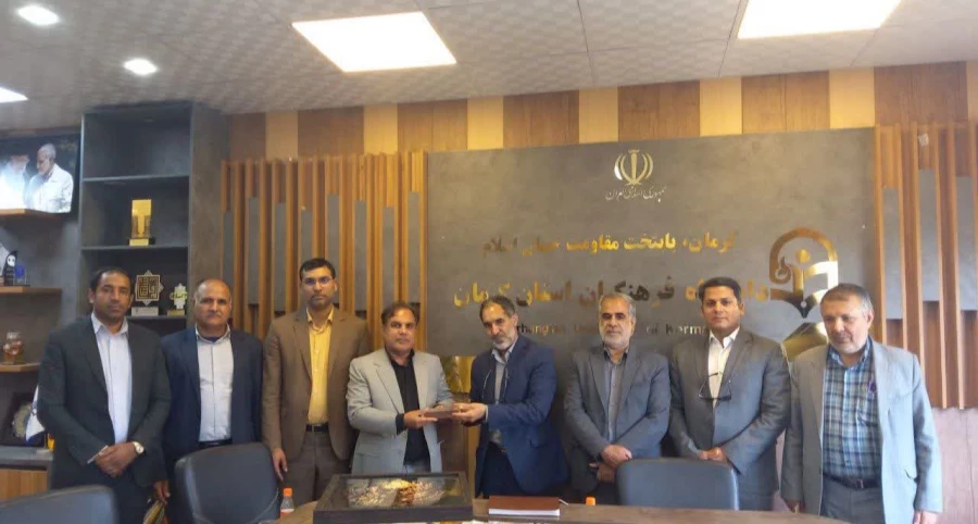 دیدار اعضای شورای شهر فهرج با رئیس دانشگاه فرهنگیان استان کرمان 6