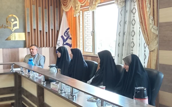 درآستانه برگزاری انتخابات ریاست جمهوری نودوچهارمین جلسه شورای فرهنگی واجتماعی دانشگاه فرهنگیان استان برگزار شد. 2