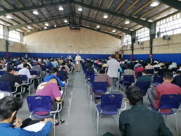 بازدید رئیس دانشگاه فرهنگیان استان از روند برگزاری امتحانات در پردیس خواجه نصیرالدین طوسی 4