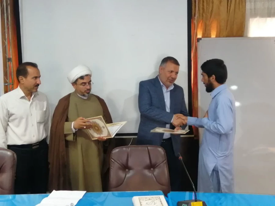 تکریم ومعارفه شورای صنفی پردیس خواجه نصیر الدین طوسی دانشگاه فرهنگیان کرمان 7