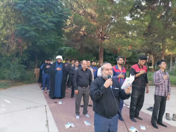 قرائت زیارت عاشورا و برگزاری مراسم عزاداری در جوار قبور مطهر شهدای گمنام دانشگاه فرهنگیان کرمان 2