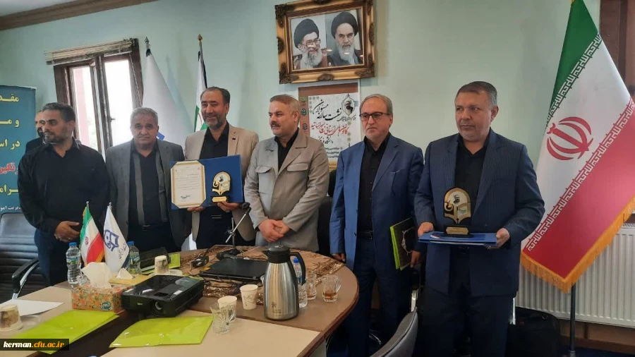 معرفی کانون بسیج اساتید دانشگاه فرهنگیان استان کرمان به عنوان کانون برتر در بین دانشگاه های فرهنگیان کشور 2