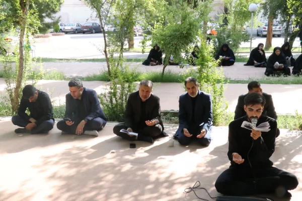 مراسم زیارت عاشورا و سوگواری روز هفتم محرم در پردیس شهید باهنر دانشگاه کرمان برگزارشد.  7