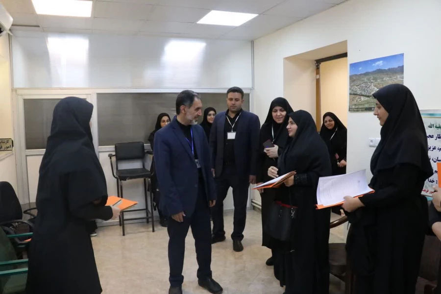 بازدید از مراحل مصاحبه داوطلبان ورود به دانشگاه فرهنگیان در پردیس شهید باهنر
 7