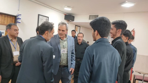 بازدید مدیر کل آموزش و پرورش استان کرمان  از روند مصاحبه داوطلبان ورود به دانشگاه فرهنگیان 
 5