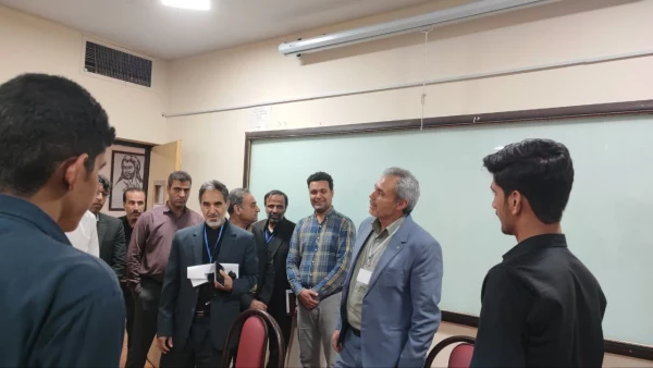 بازدید مدیر کل آموزش و پرورش استان کرمان  از روند مصاحبه داوطلبان ورود به دانشگاه فرهنگیان 
 6