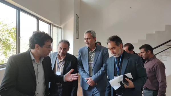 بازدید مدیر کل آموزش و پرورش استان کرمان  از روند مصاحبه داوطلبان ورود به دانشگاه فرهنگیان 
 7