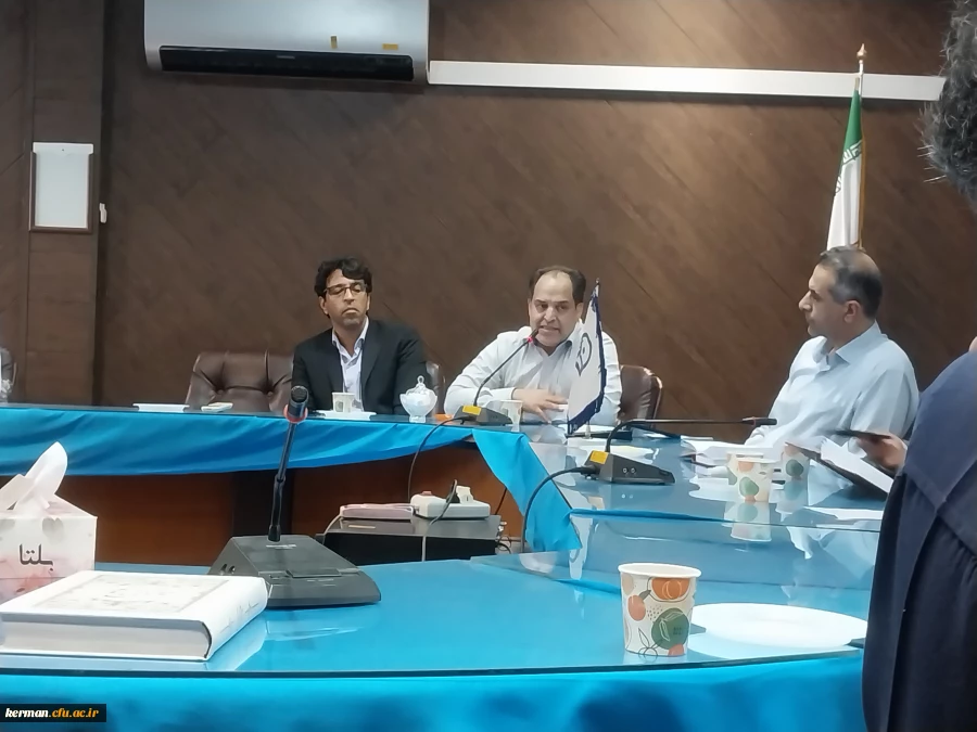 دکتر توان درجلسه شورای پردیس خواجه نصیرالدین طوسی برتزریق انرژی مثبت وکارهای انگیزه بخشی دردانشگاه فرهنگیان تاکیدکردند 5