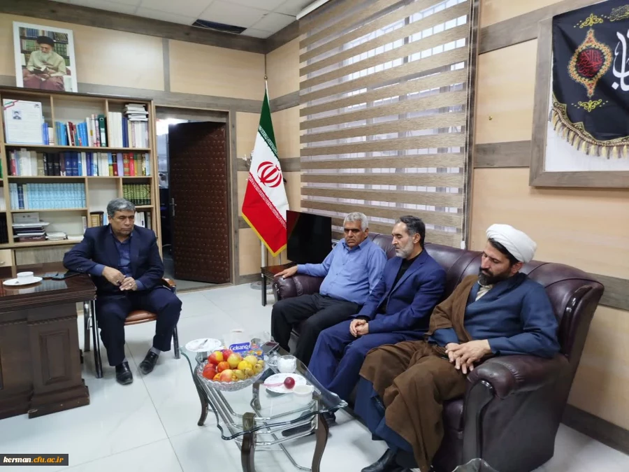 تبادل نظر در خصوص راه اندازی فاز دوم مرکز جیرفت دانشگاه فرهنگیان استان کرمان 5