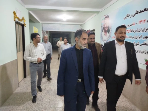 بازدید دکتر توان رئیس دانشگاه فرهنگیان استان از فضاهای مورد نظر جهت توسعه فضای فیزیکی دانشگاه فرهنگیان مرکز جیرفت 2