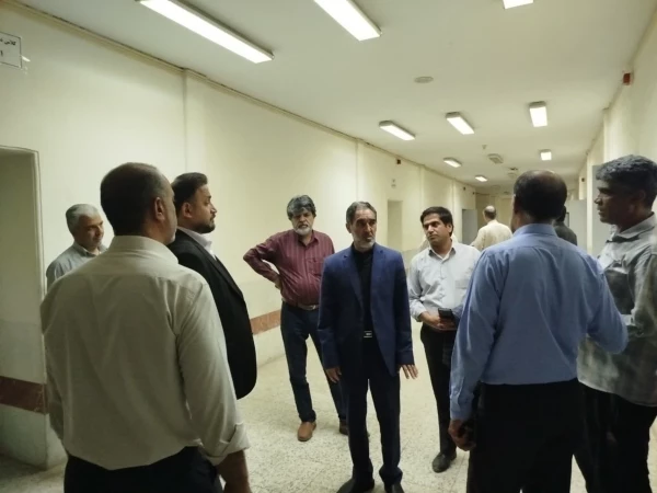 بازدید دکتر توان رئیس دانشگاه فرهنگیان استان از فضاهای مورد نظر جهت توسعه فضای فیزیکی دانشگاه فرهنگیان مرکز جیرفت 6