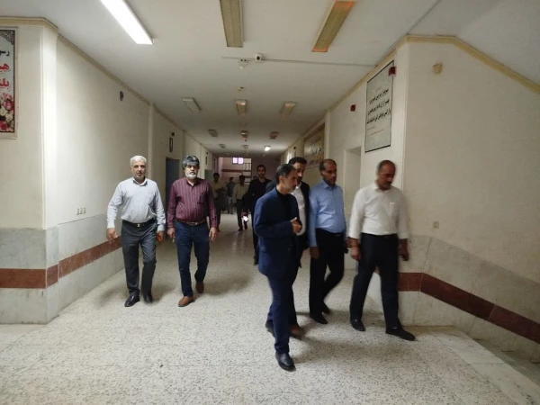 بازدید دکتر توان رئیس دانشگاه فرهنگیان استان از فضاهای مورد نظر جهت توسعه فضای فیزیکی دانشگاه فرهنگیان مرکز جیرفت 7