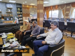 دیدار شهردار منطقه چهار شهر کرمان با رئیس دانشگاه فرهنگیان استان  3