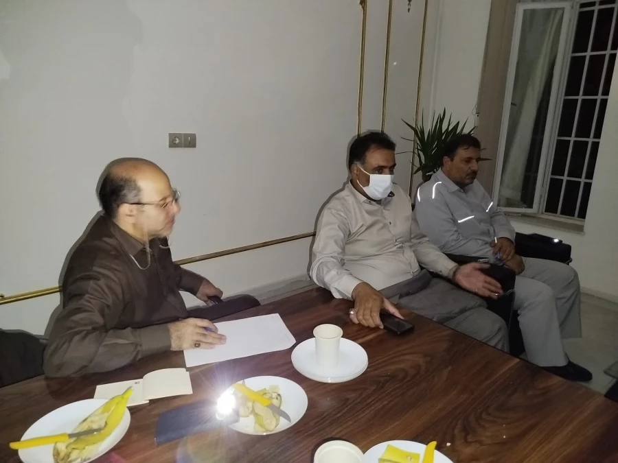 بررسی مسائل و مشکلات مرکز رفسنجان  دانشگاه فرهنگیان استان کرمان 
 2