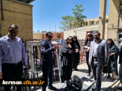 بازدید مدیر کل امور مالی دانشگاه فرهنگیان کشور از کارگاه ساخت تخت فلزی در دانشگاه فرهنگیان کرمان 5