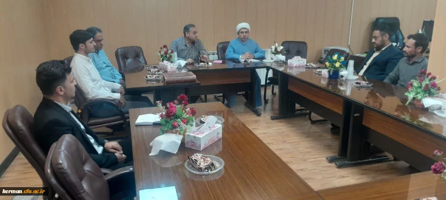 نشست سرپرستان سراهای دانشجویی پردیس خواجه نصیرالدین طوسی با رئیس و معاون دانشجویی پردیس  2